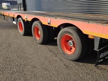 MCO-48-03V / 2 x EXTENDABLE - 27 mtr / MEGA / LOWDECK